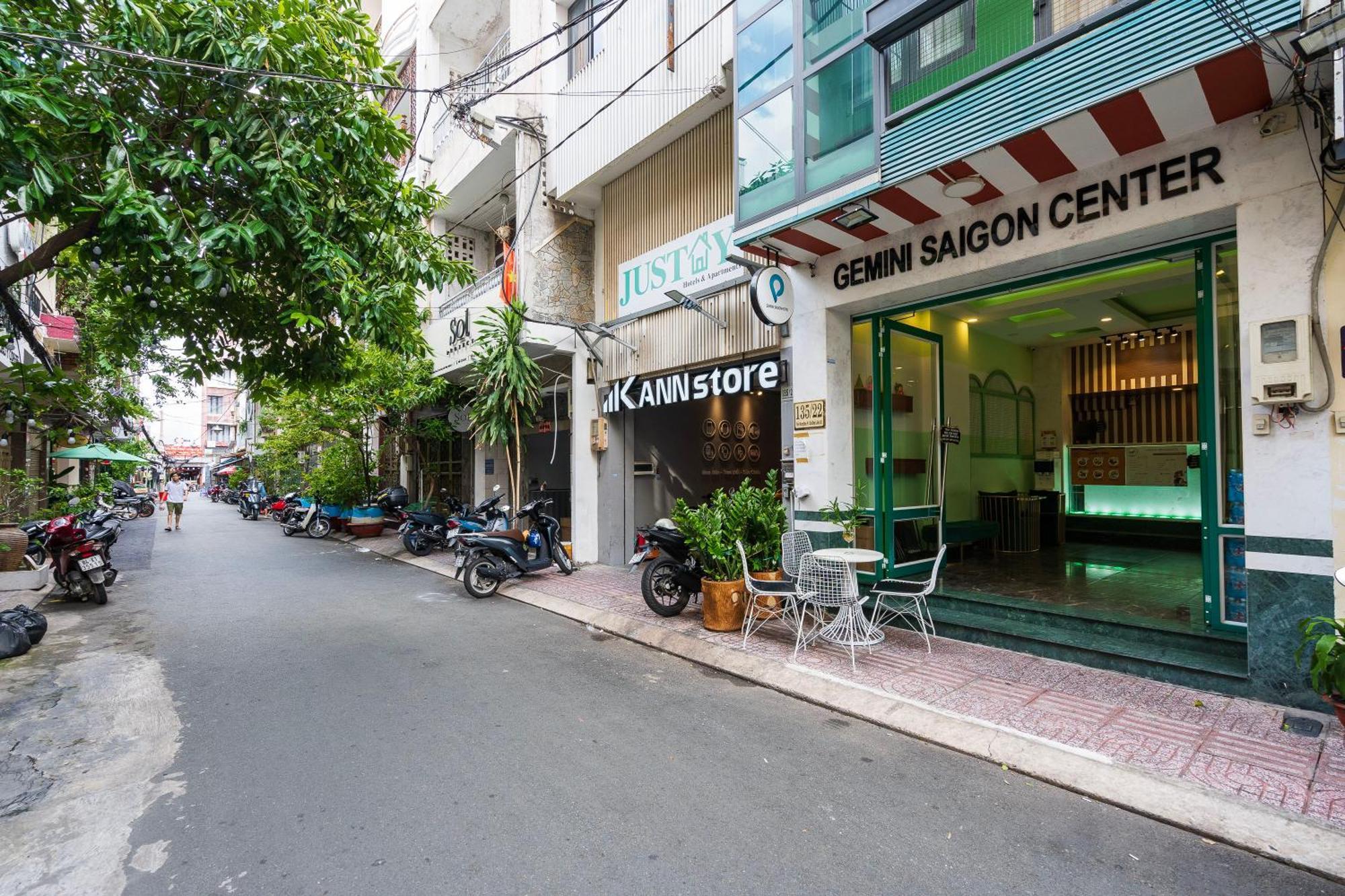 Gemini Saigon Center - New & Quiet Near Bui Vien Walking Street Hotel Ho Chi Minh City Exterior photo